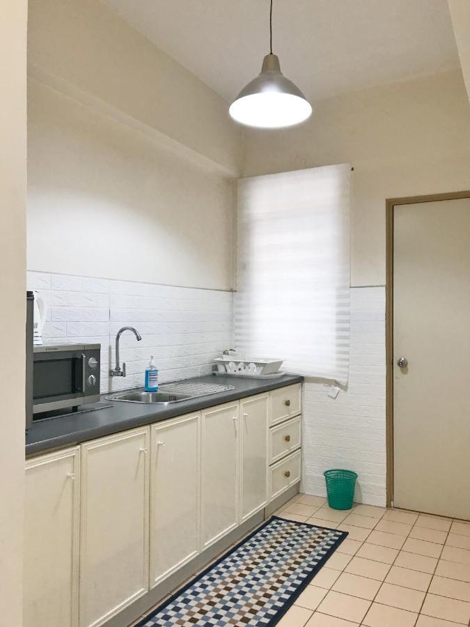Port Dickson Glory Beach Resort Apartment 5Pax 3Br Екстериор снимка